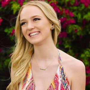 Meet your Posher, Madison